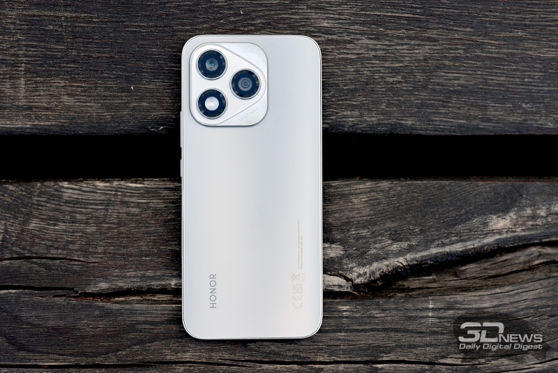 Обзор смартфона HONOR 400 Lite: ставка на обаяние