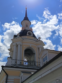 Обзор смартфона HONOR 400 Lite: ставка на обаяние