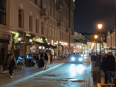 Обзор смартфона HONOR 400 Lite: ставка на обаяние