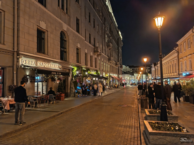 Обзор смартфона HONOR 400 Lite: ставка на обаяние