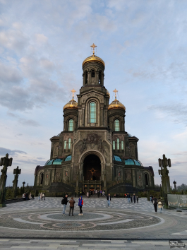 Обзор смартфона realme 14 5G: мощность на каждый день