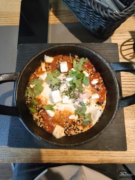 Обзор смартфона TECNO CAMON 40 Pro 5G: искусственный интеллект круче, чем у флагманов