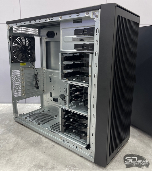 Репортаж со стенда Chieftec на выставке Computex 2025: необычные корпуса, мощные блоки питания и другие новинки