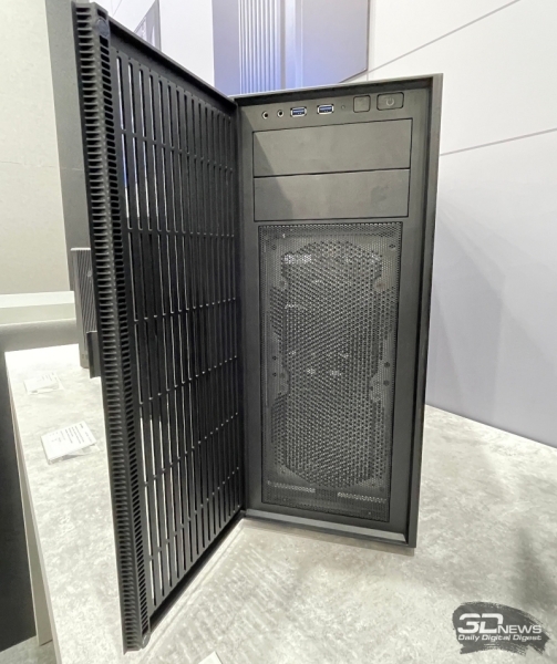 Репортаж со стенда Chieftec на выставке Computex 2025: необычные корпуса, мощные блоки питания и другие новинки