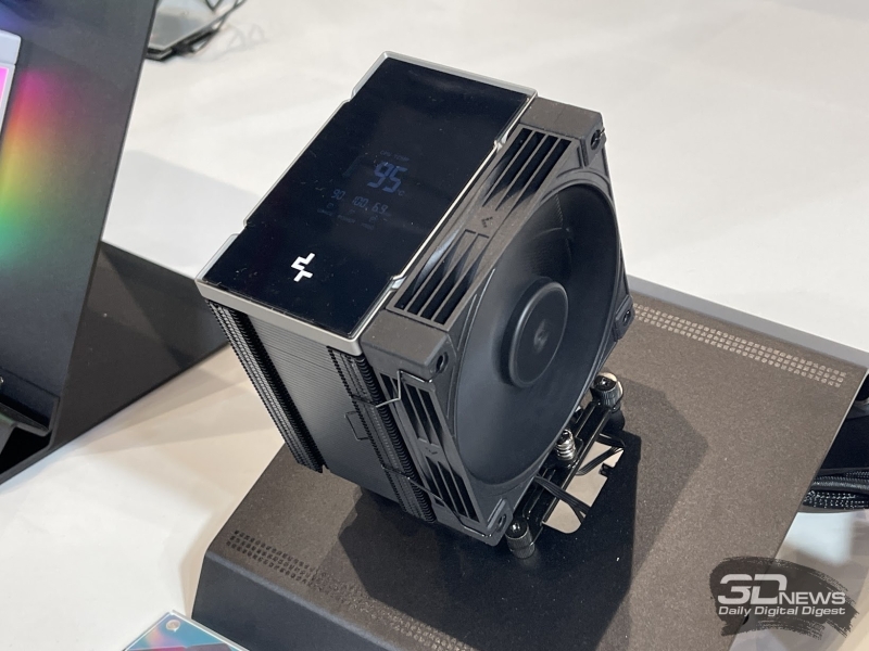 Репортаж со стенда DeepCool на выставке Computex 2025: мощные кулеры, необычные корпуса и не только