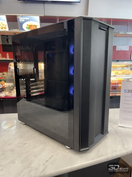 Репортаж со стенда SAMA на выставке Computex 2025: блоки питания, СЖО, кулеры для процессоров и корпуса