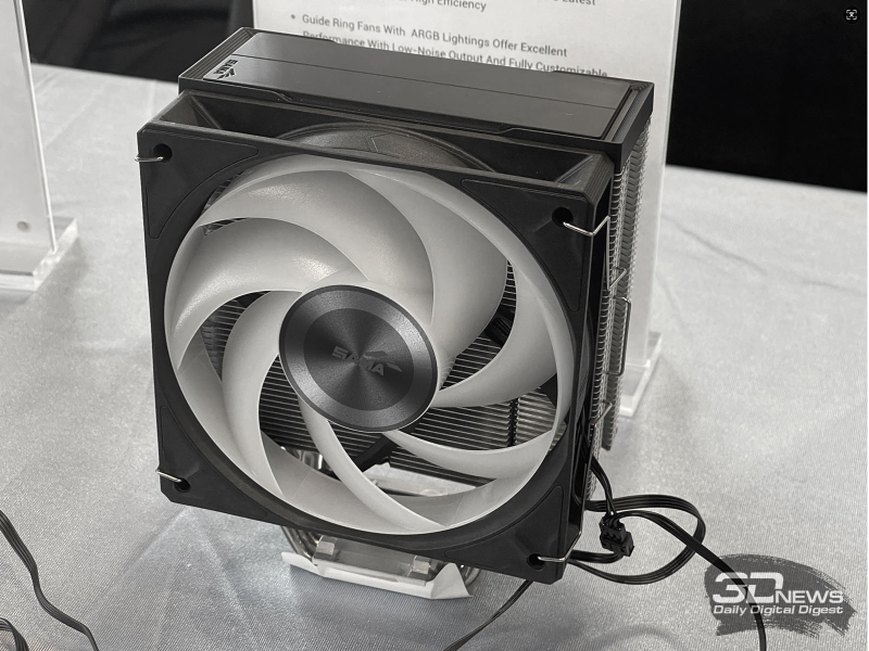 Репортаж со стенда SAMA на выставке Computex 2025: блоки питания, СЖО, кулеры для процессоров и корпуса