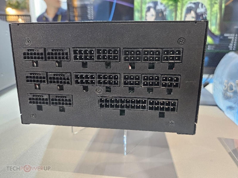 Seasonic показала  3200-Вт блок питания, умный кабель для видеокарты с защитой от оплавления и другие новинки