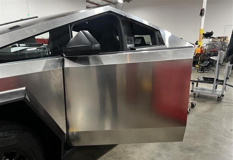 Трамповские пошлины чуть не сорвали подготовку к выпуску Cybercab, но скоро Tesla восстановит поставки запчастей из Китая