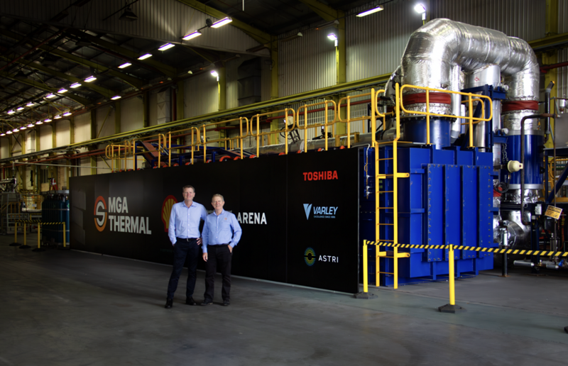 В Австралии запустили солнечный промышленный парогенератор с аккумулятором из особых графитовых кирпичей