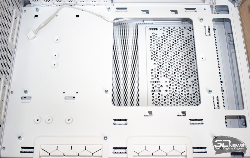 Обзор и тестирование Zalman P40 Prism White: корпус-призма