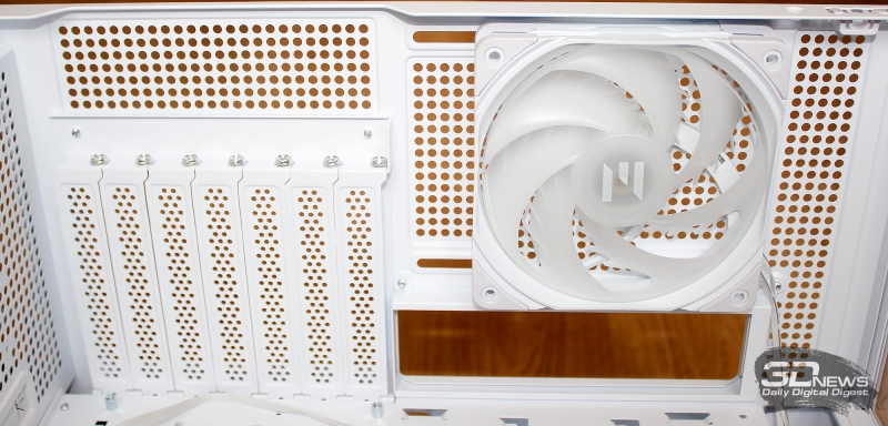 Обзор и тестирование Zalman P40 Prism White: корпус-призма