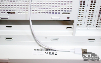 Обзор корпуса DeepCool CH270 Digital WH: почти компактный и почти вместительный