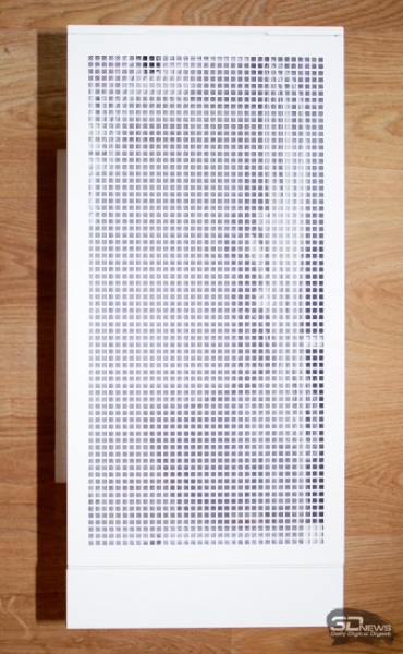 Обзор корпуса DeepCool CH270 Digital WH: почти компактный и почти вместительный