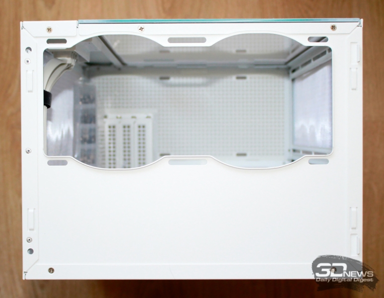 Обзор корпуса DeepCool CH270 Digital WH: почти компактный и почти вместительный