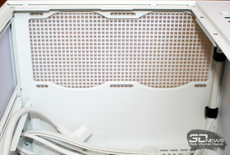 Обзор корпуса DeepCool CH270 Digital WH: почти компактный и почти вместительный