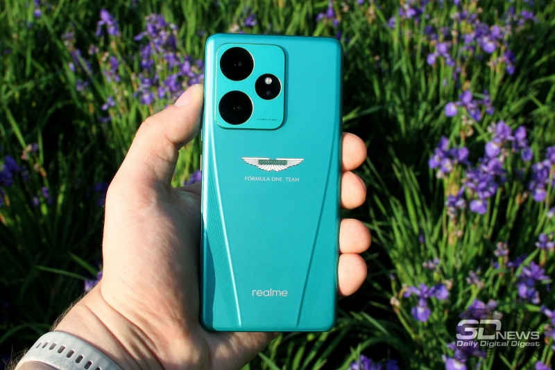 Обзор смартфона realme GT 7 Dream Edition: быстрый и дерзкий