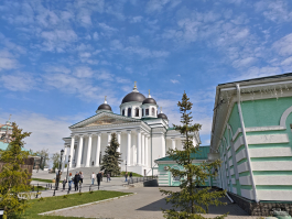 Обзор Xiaomi 15 Ultra: мощнейший камерофон, но со странностями