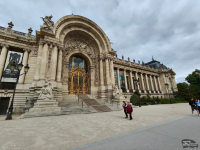 Первый взгляд на смартфон realme GT 7 Dream Edition: заряженный гонщик