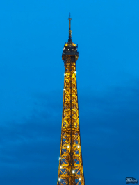 Первый взгляд на смартфон realme GT 7 Dream Edition: заряженный гонщик