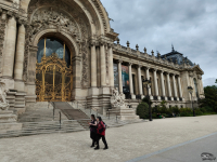 Первый взгляд на смартфон realme GT 7 Dream Edition: заряженный гонщик