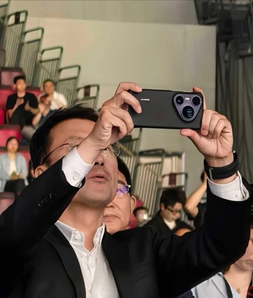 В Huawei случайно «засветили» новый флагман Pura 80 Ultra до анонса