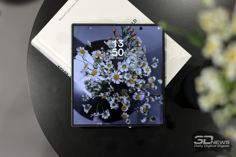 Первый взгляд на гибкие смартфоны Samsung Galaxy Z Fold7 и Samsung Galaxy Z Flip7