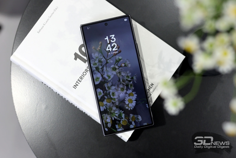 Первый взгляд на гибкие смартфоны Samsung Galaxy Z Fold7 и Samsung Galaxy Z Flip7