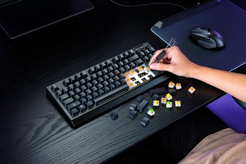Razer выпустила компактную механическую клавиатуру BlackWidow V4 Tenkeyless HyperSpeed с заменяемыми переключателями