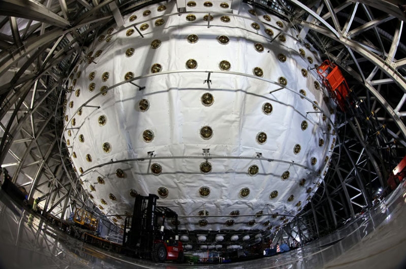 Китай запустил самый передовой детектор нейтрино JUNO — США и Япония пока только строят схожие установки