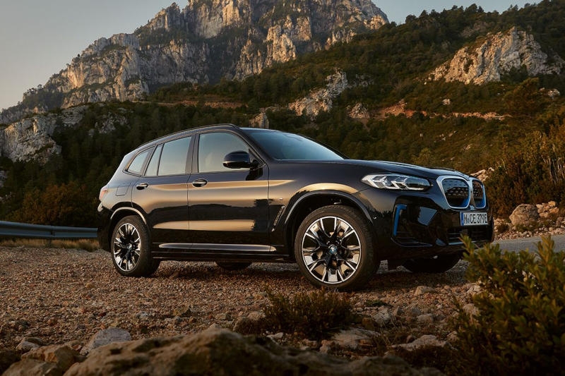 Крупнейшие автопроизводители оказались никудышными разработчиками ПО