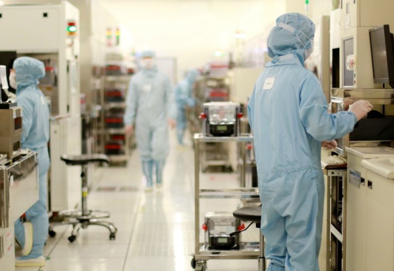 Крупнейший китайский чипмейкер SMIC нарастил прибыль на 35,6 %, несмотря на санкции США