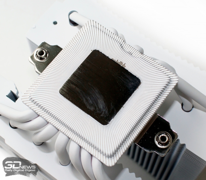 Обзор белого DeepCool Assassin VC Elite WH: новая испарительная камера и 300 ватт