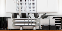 Обзор белого DeepCool Assassin VC Elite WH: новая испарительная камера и 300 ватт