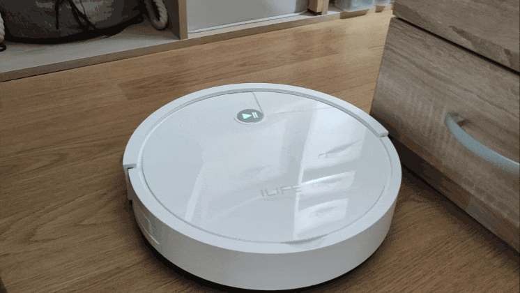 Обзор робота-пылесоса ILIFE V2: фокус на сухой уборке