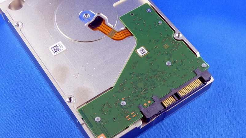 Seagate выявила подпольный цех по нелегальному восстановлению жёстких дисков в Малайзии