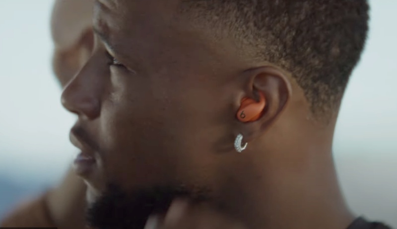 Apple представила наушники Powerbeats Fit за $200 с гибкой конструкцией для спорта и не только