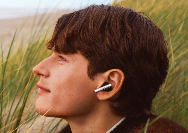 Bang & Olufsen выпустила наушники-затычки Beo Grace за $1500 и чехол для них за $400