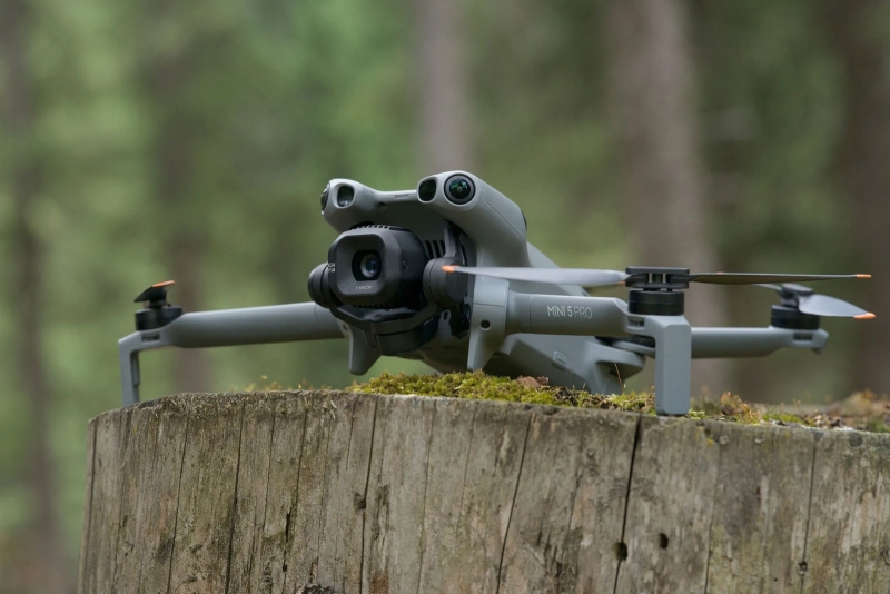 DJI представила компактный дрон Mini 5 Pro с дюймовым сенсором и повышенной автономностью