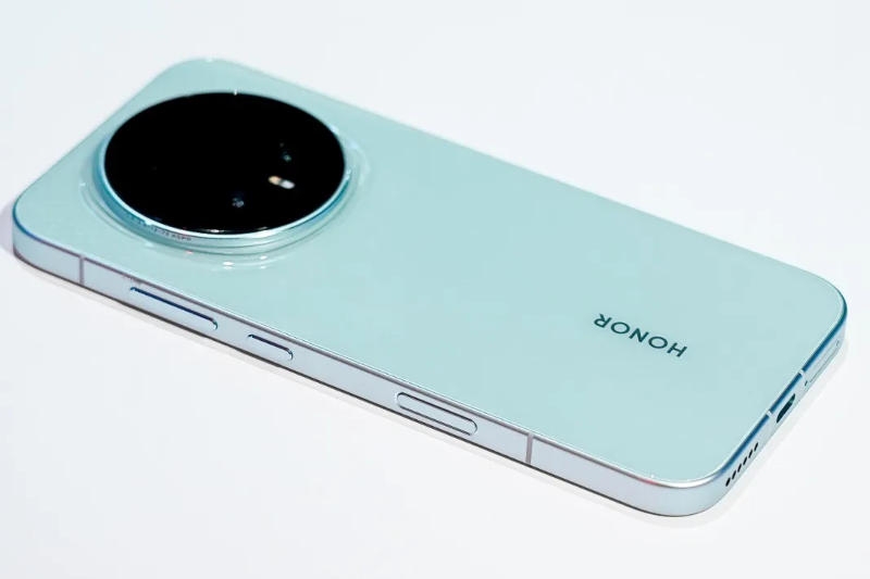Honor показала флагман Magic8 Pro с ИИ-кнопкой и чипом Snapdragon 8 Elite Gen 5