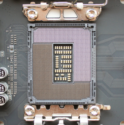 Обзор материнской платы MSI MAG B860 Tomahawk WiFi: превосходя ожидания