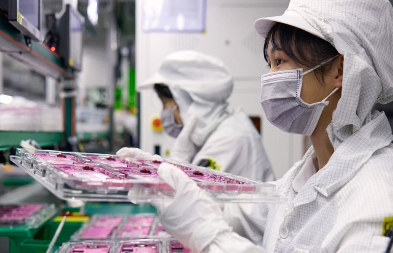 Подготовка к выпуску iPhone 17 стоила сотрудникам Foxconn ночных смен, переработки и задержки зарплат