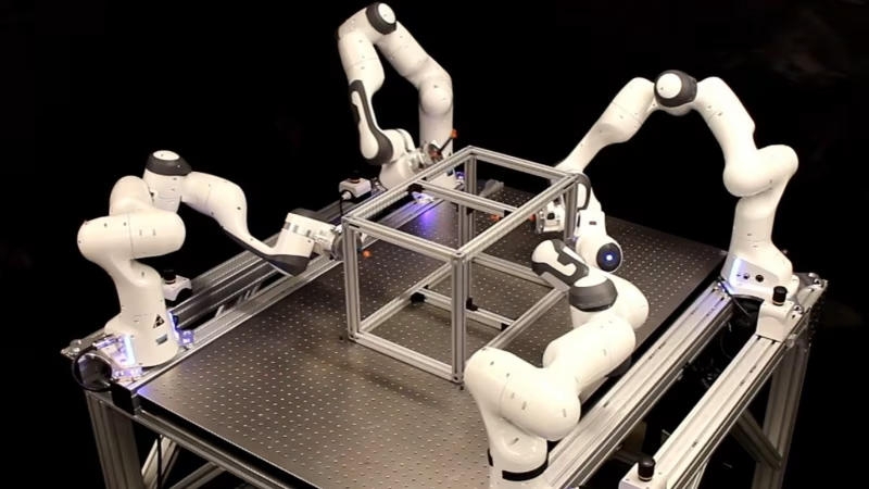 Учёные обучили промышленных роботов «балету», чтобы они не мешали друг другу при совместной работе