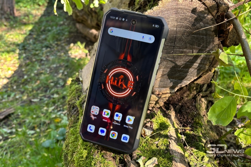 8849 Hike &mdash; защищённый смартфон с дальнобойным фонариком и батареей 23 800 мА&middot;ч с быстрой зарядкой