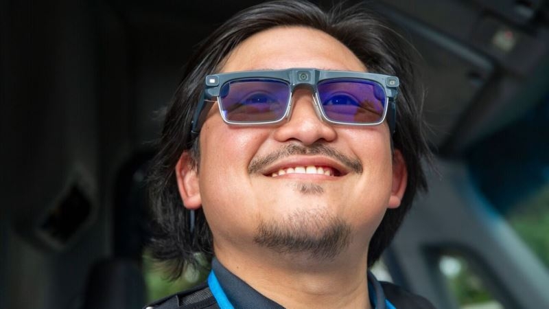 Amazon показала смарт-очки Amelia с дисплеем и камерой &mdash; они помогут курьерам доставлять посылки быстрее