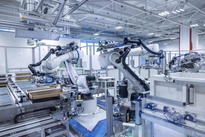 Ferrari анонсировала свой первый электрокар Elettrica: четыре мотора, 1000 л.с., запас хода 530 км и усилитель рёва