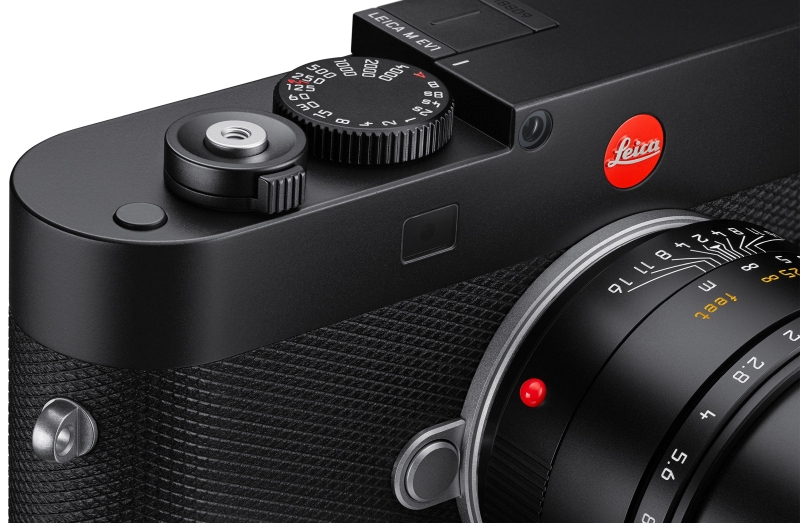 К 100-летию первой серийной 35-мм камеры Leica представила M EV1 со встроенным электронным видоискателем за &euro;7950