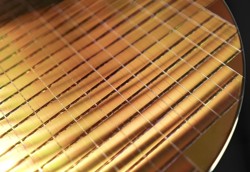 Квартальная прибыль Samsung выросла почти на треть до максимального за три года уровня