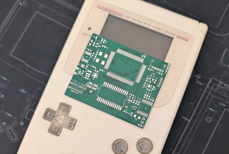 Моддер из Австралии превратила Lego Game Boy в работающую консоль