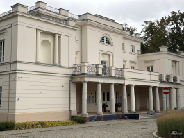 Обзор смартфона Apple iPhone 17: долгожданные улучшения